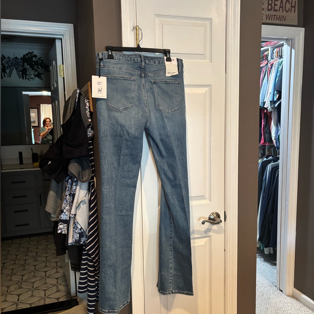 Joes Jeans Hi Honey ladies Bootcut size 32. Brand new with tags